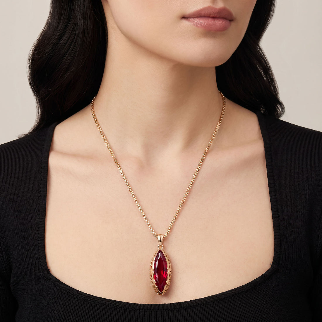 Elegant necklace in a classic style