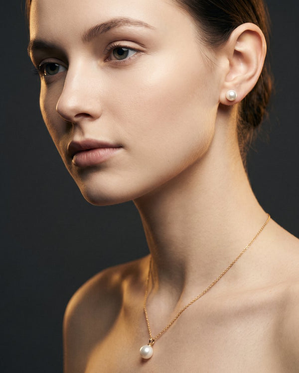 Pearl jewellery