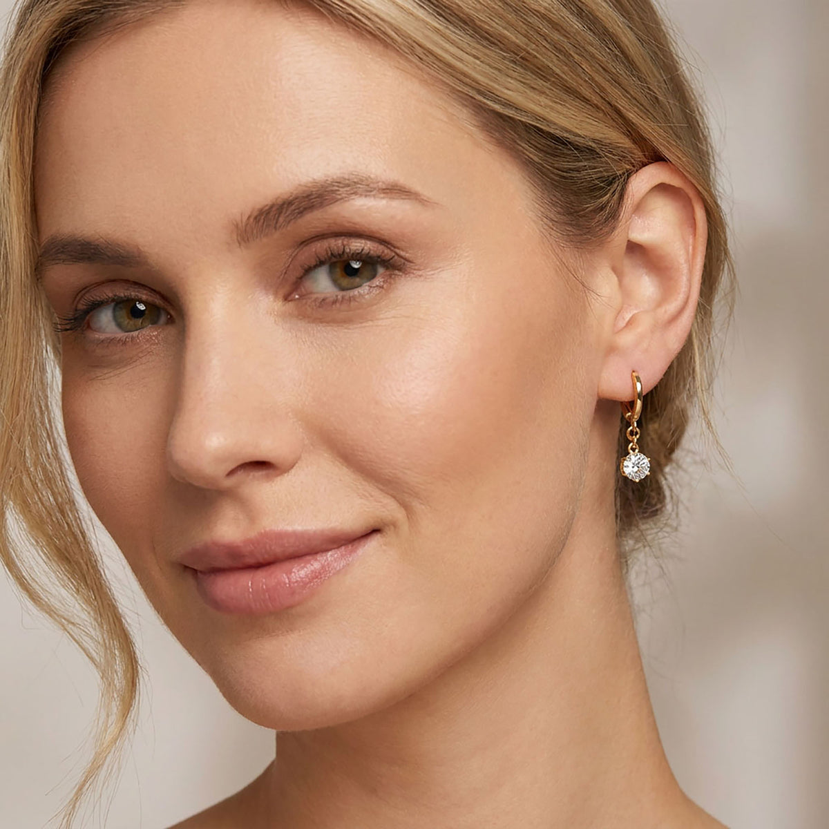 Drop earrings with French hook fastenings