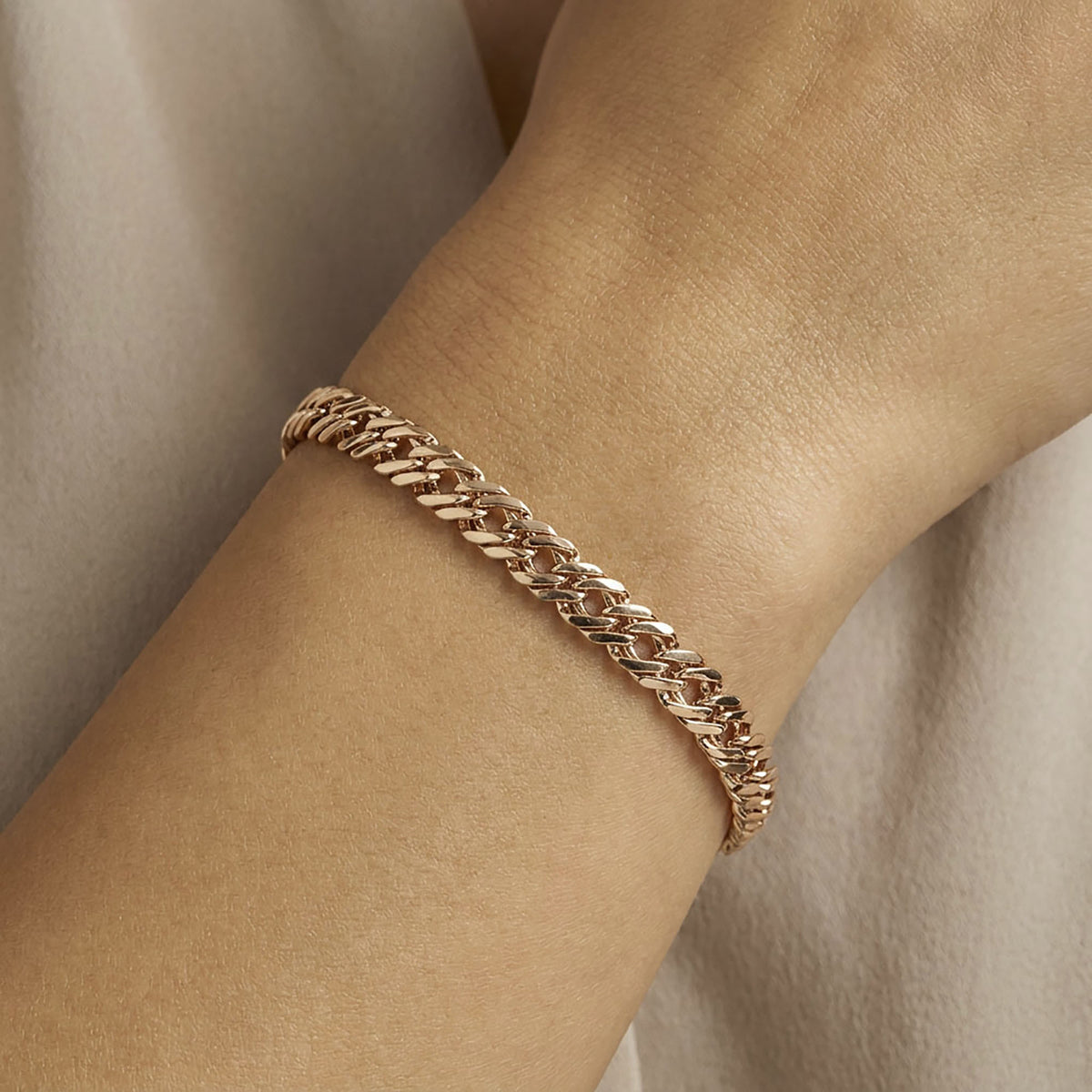 Classic Rombo weave chain bracelet without stones