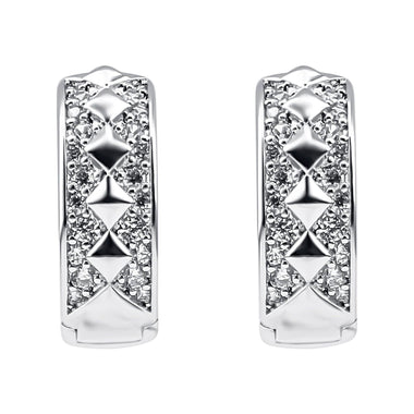 Wide pyramid-pattern hoop earrings