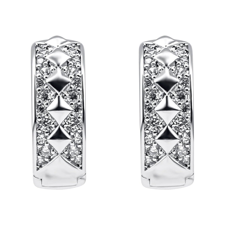 Wide pyramid-pattern hoop earrings