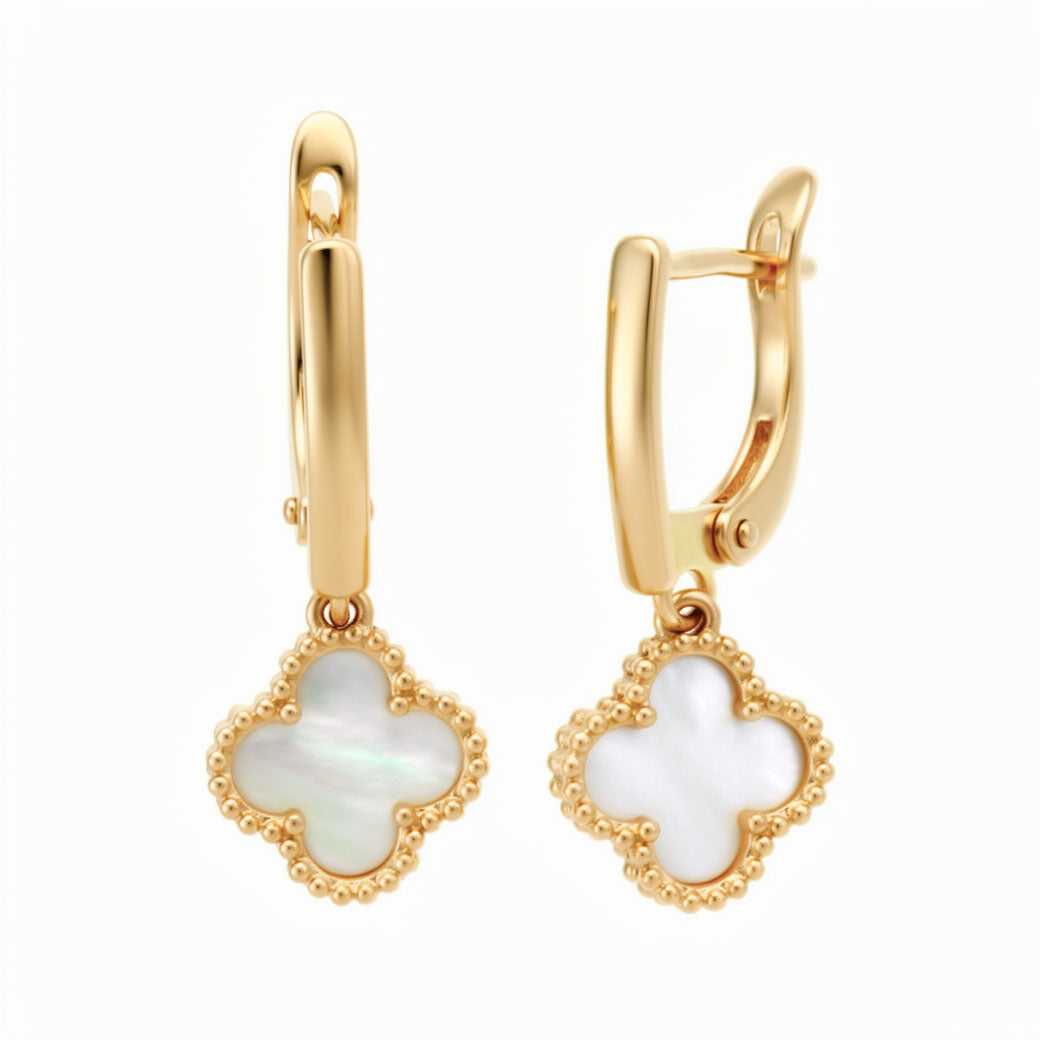 Gold-plated drop earrings with a white mother-of-pearl clover in a fine beaded frame
