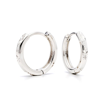 Star-engraved hoop earrings, 15 mm