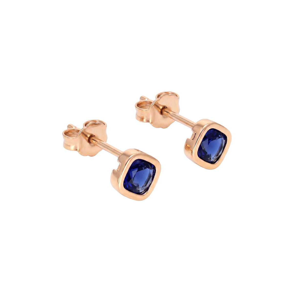 7 mm rhombus stud earrings with a dark blue stone