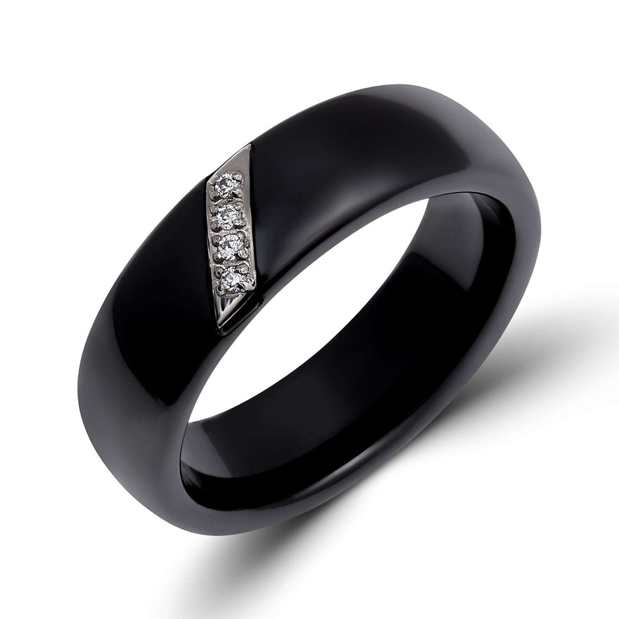 Diagonal pavé ring in black ceramic
