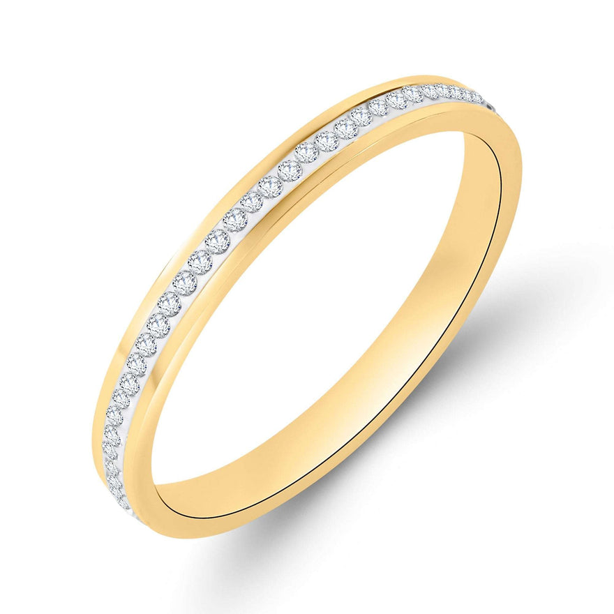 Slim ring with a row of cubic zirconia