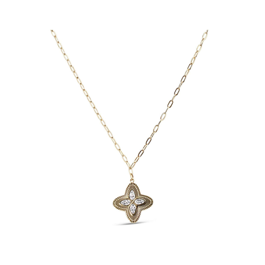 Four-leaf clover pendant necklace